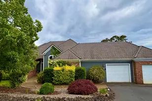 295 Fairway Village Ln, Roseburg, OR 97471 - Photo 41