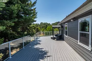 295 Fairway Village Ln, Roseburg, OR 97471 - Photo 19