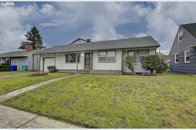 9234 SE Salmon St, Portland, OR 97216 - Photo 3