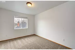 9234 SE Salmon St, Portland, OR 97216 - Photo 23