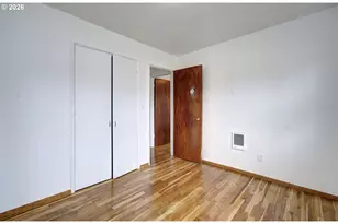 9234 SE Salmon St, Portland, OR 97216 - Photo 13