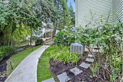 11961 SE Hunter Dr, Happy Valley, OR 97086 - Photo 37