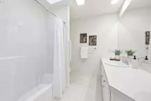 1219 SE Marla Pl, Hillsboro, OR 97123 - Photo 33