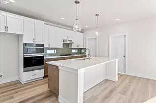 12937 NW Ramona Ln, Portland, OR 97229 - Photo 11