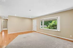 17605 SW Pheasant Ln, Beaverton, OR 97003 - Photo 9