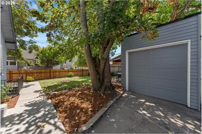 2245 SE 47th Ave, Portland, OR 97215 - Photo 45