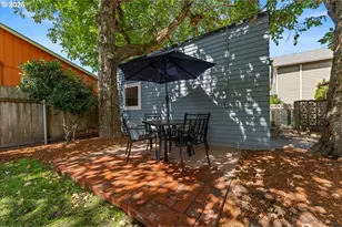 2245 SE 47th Ave, Portland, OR 97215 - Photo 43