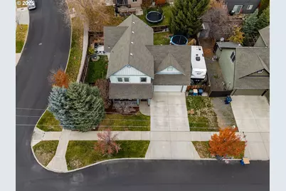 1482 NE Rumgay Ln, Bend, OR 97701 - Photo 29