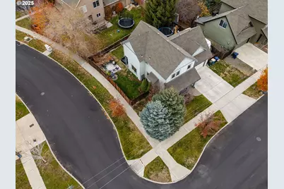 1482 NE Rumgay Ln, Bend, OR 97701 - Photo 27
