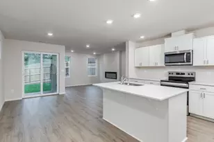 4410 SE Fisher's Crk Dr, Vancouver, WA 98683 - Photo 3