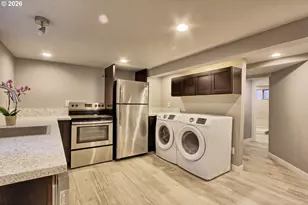 215 NE 30th, Portland, OR 97232 - Photo 15