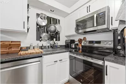 5503 SW Multnomah Blvd, Portland, OR 97219 - Photo 7