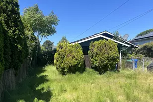 4423 SE 27th Ave, Portland, OR 97202 - Photo 3