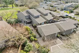 32540 SW Lake Point Ct, Wilsonville, OR 97070 - Photo 3