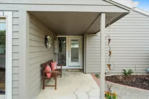 32540 SW Lake Point Ct, Wilsonville, OR 97070 - Photo 5