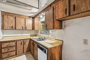 19493 Redwood Hwy, Selma, OR 97538 - Photo 17