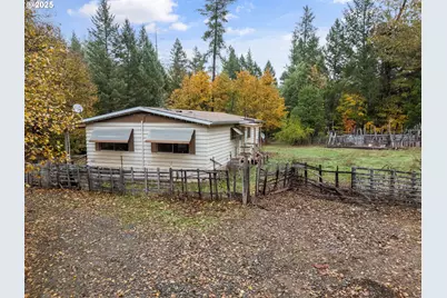 19493 Redwood Hwy, Selma, OR 97538 - Photo 35