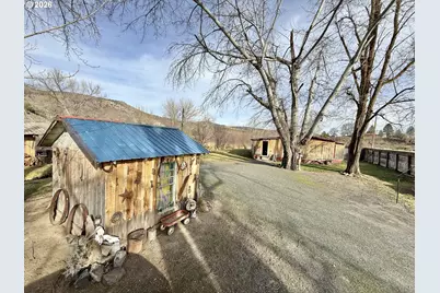 51257 Hwy 26, Mount Vernon, OR 97865 - Photo 29