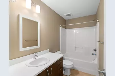 10831 E Burnside St, Portland, OR 97216 - Photo 25