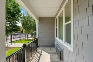 10831 E Burnside St, Portland, OR 97216 - Photo 5