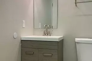 5135 NE Flanders St, Portland, OR 97213 - Photo 9