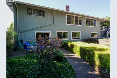 3565 SE El Camino Dr, Gresham, OR 97080 - Photo 5