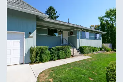 3565 SE El Camino Dr, Gresham, OR 97080 - Photo 1