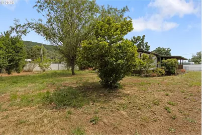 1146 Laura St, Myrtle Creek, OR 97457 - Photo 45
