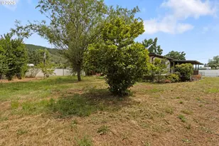 1146 Laura St, Myrtle Creek, OR 97457 - Photo 45