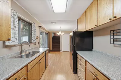 335 SW 141st Ave, Beaverton, OR 97006 - Photo 15