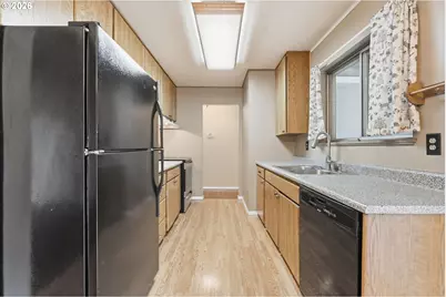 335 SW 141st Ave, Beaverton, OR 97006 - Photo 13