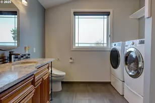 2606 E 10th St, The Dalles, OR 97058 - Photo 21