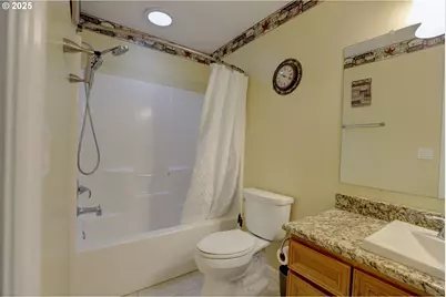 2606 E 10th St, The Dalles, OR 97058 - Photo 15