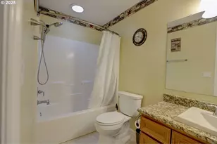 2606 E 10th St, The Dalles, OR 97058 - Photo 15