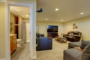 2606 E 10th St, The Dalles, OR 97058 - Photo 31