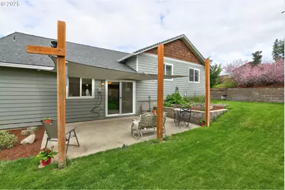 2606 E 10th St, The Dalles, OR 97058 - Photo 41