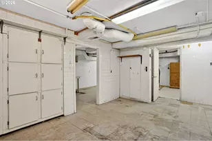 1210 SE 57th Ave, Portland, OR 97215 - Photo 41