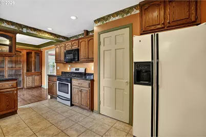 1210 SE 57th Ave, Portland, OR 97215 - Photo 19