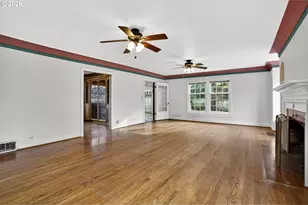 1210 SE 57th Ave, Portland, OR 97215 - Photo 9