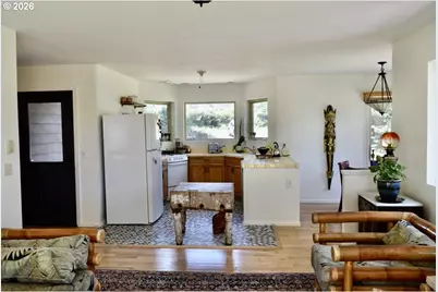 94404 Linda Ln, Gold Beach, OR 97444 - Photo 7