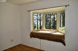 94404 Linda Ln, Gold Beach, OR 97444 - Photo 13