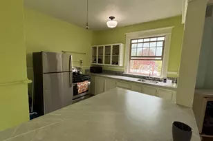 2109 NW Irving St, Portland, OR 97210 - Photo 5
