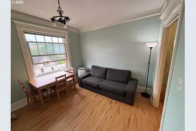 2109 NW Irving St #405, Portland, OR 97210 - Photo 3