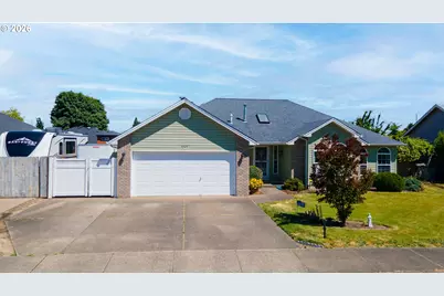 3247 SE 20th Ave, Albany, OR 97322 - Photo 1