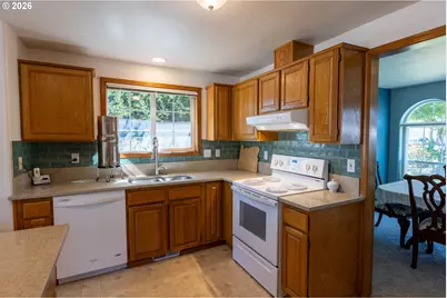 3247 SE 20th Ave, Albany, OR 97322 - Photo 35