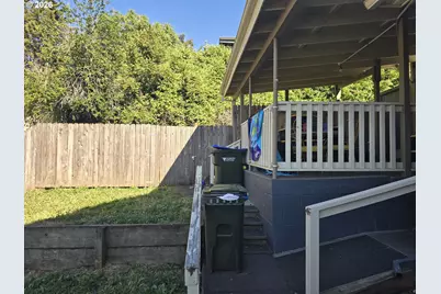 925 SE Main St, Roseburg, OR 97470 - Photo 9