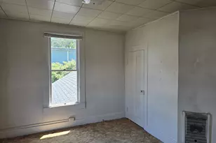 925 SE Main St, Roseburg, OR 97470 - Photo 11