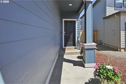2611 26th Loop, Springfield, OR 97477 - Photo 3