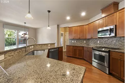 11846 SE Lincoln Heights St, Happy Valley, OR 97086 - Photo 9