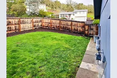 1818 NE Todd St, Roseburg, OR 97470 - Photo 25